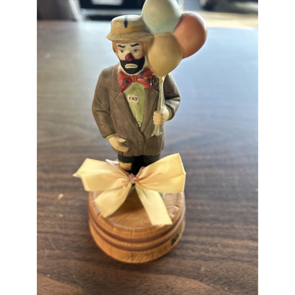 Flambro Emmett Kelly Jr. Collection Clown Hobo Bearded Figurine Musical